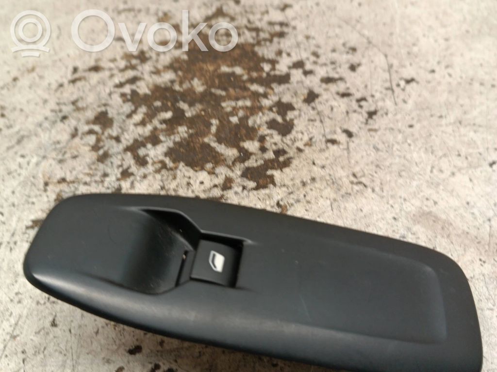 Peugeot 2008 I Elektrisko logu slēdzis 
