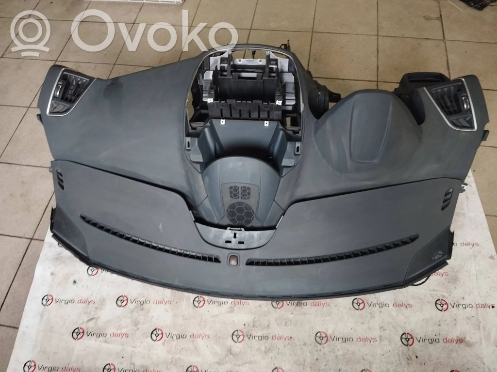 Ford C-MAX II Oro pagalvių komplektas 