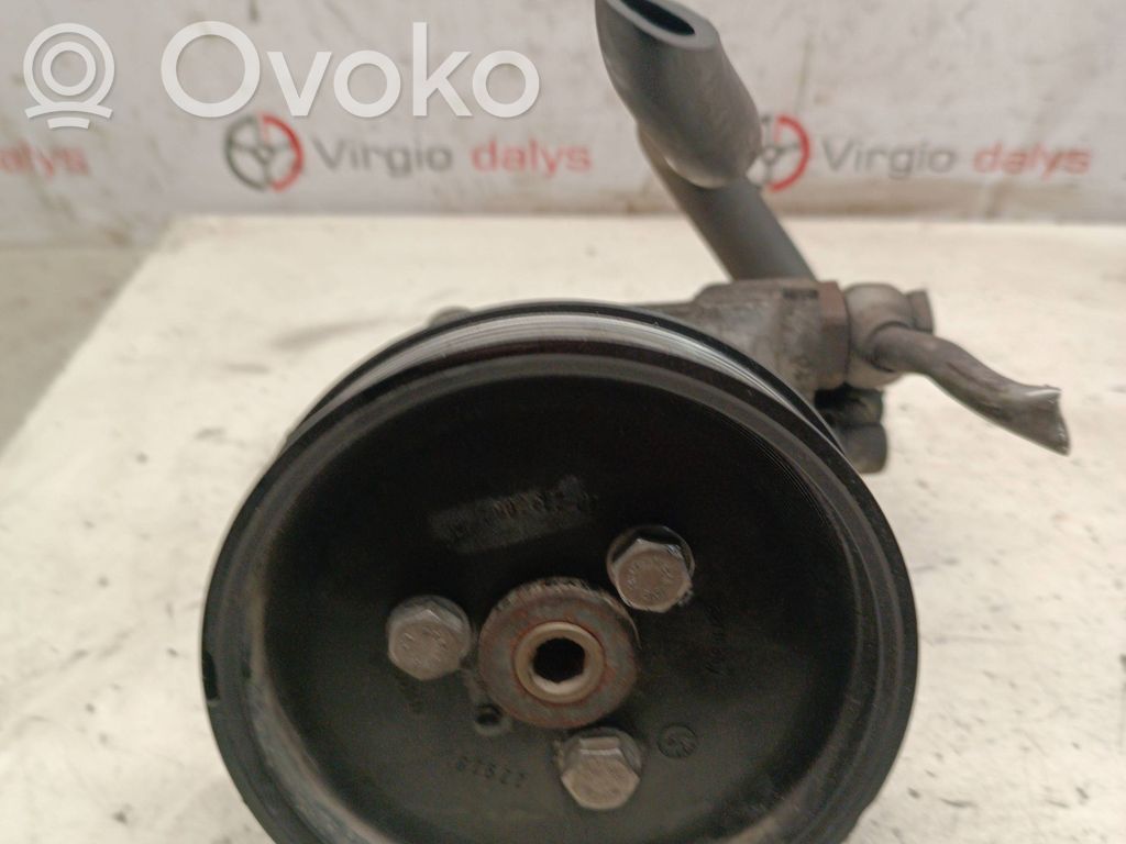 BMW X3 E83 Power steering pump 