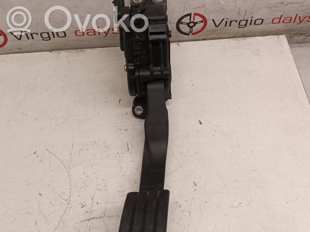 Renault Twingo II Accelerator throttle pedal 
