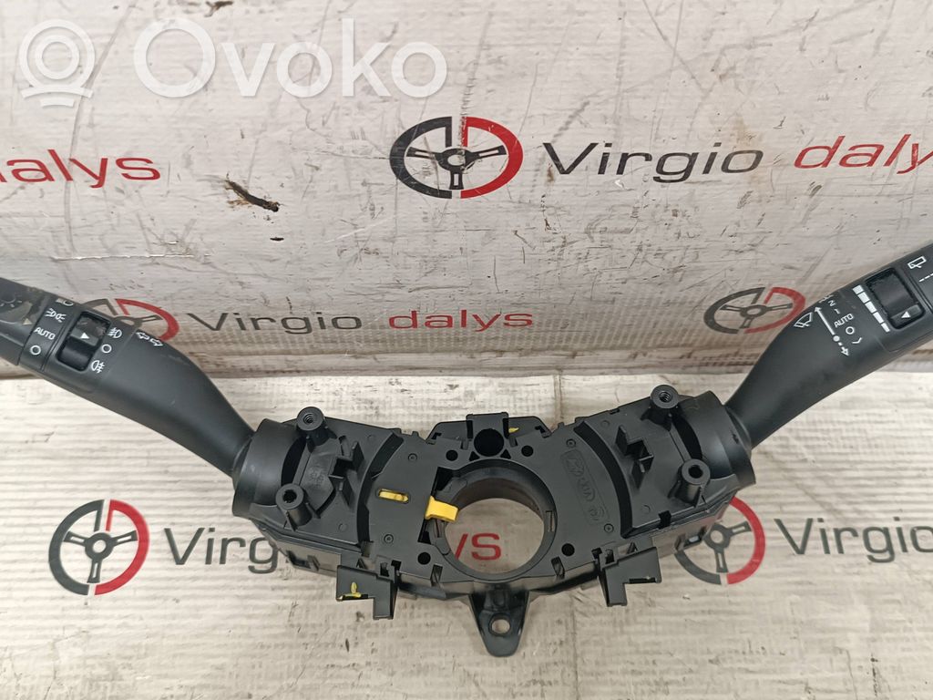 KIA Sorento Wiper turn signal indicator stalk/switch 