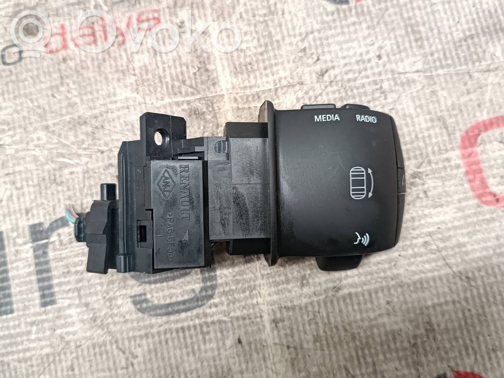 Renault Megane III Multifunctional control switch/knob 