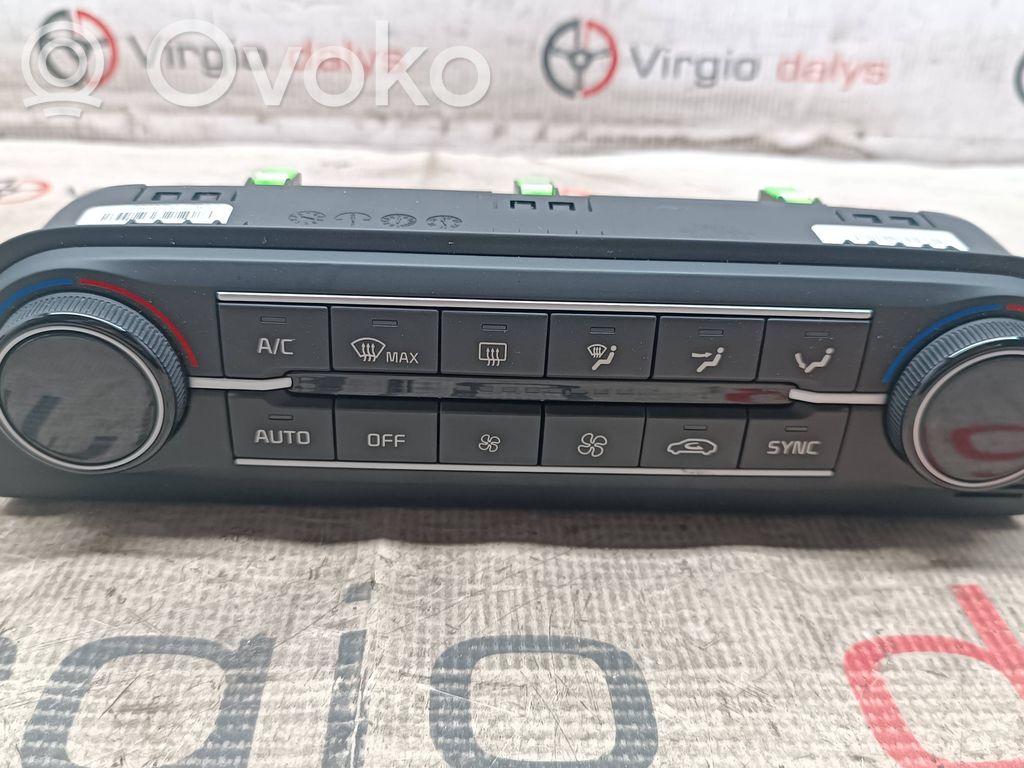 KIA Xceed Climate control unit 