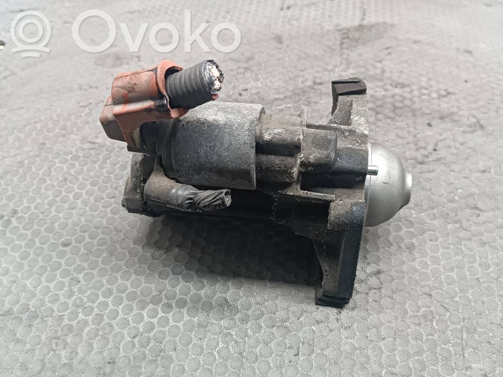 Nissan X-Trail T32 Starter motor 