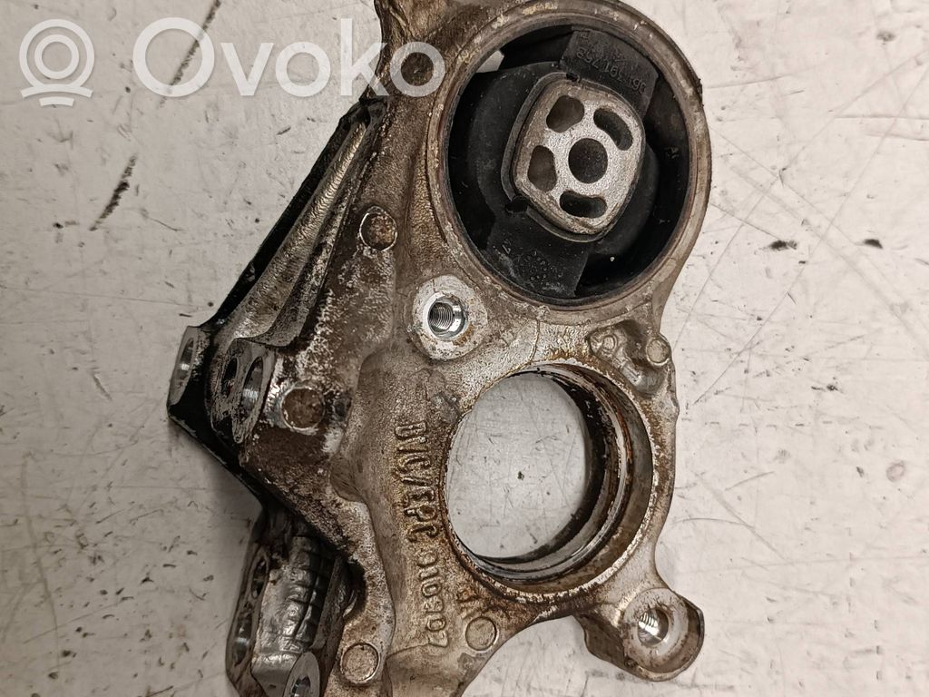 Engine mount bracket   010907