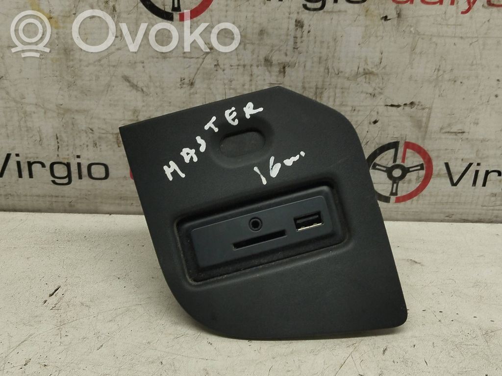 Enchufe conector USB   688306176R,0019029901000