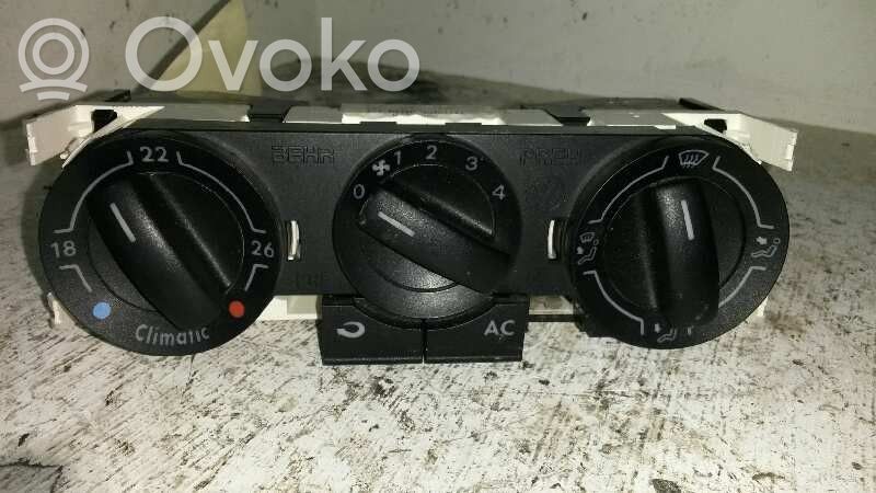 Volkswagen Polo IV 9N3 Centralina del climatizzatore 