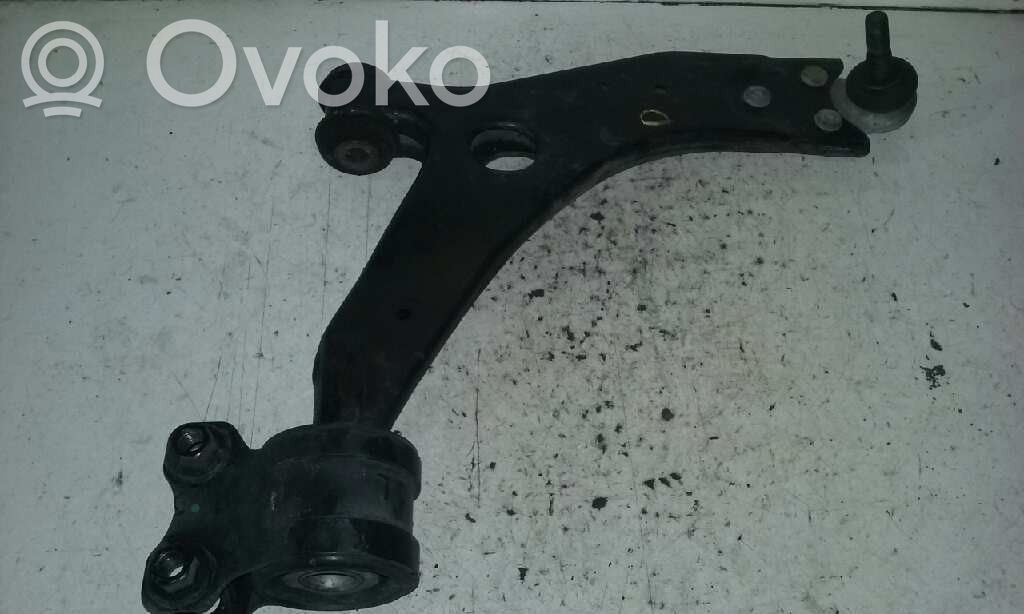 Ford Focus Рычаг 