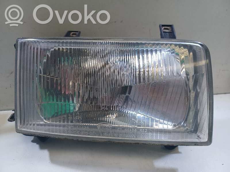 Volkswagen Transporter - Caravelle T4 Lampa przednia 