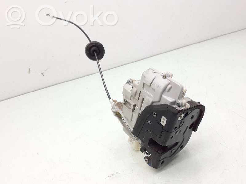 Audi A4 S4 B6 8E 8H Serratura portiera anteriore