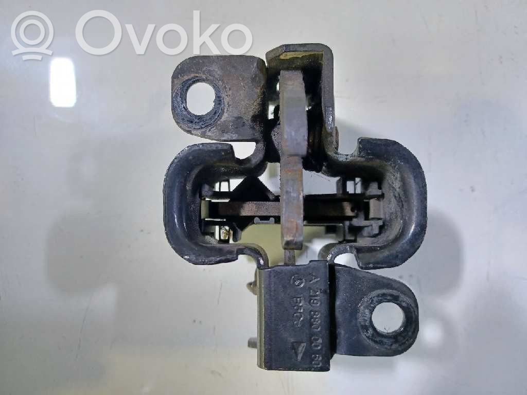 Mercedes-Benz ML W164 Fissaggio gancio/anello