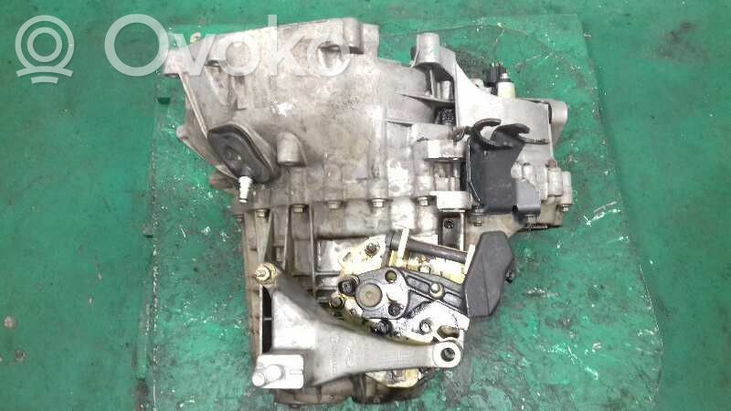 Ford Mondeo Mk III Cutie viteze manuală cu 5 trepte 