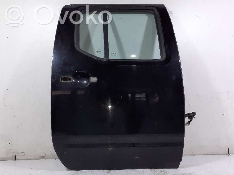 Nissan NP300 Puerta trasera 