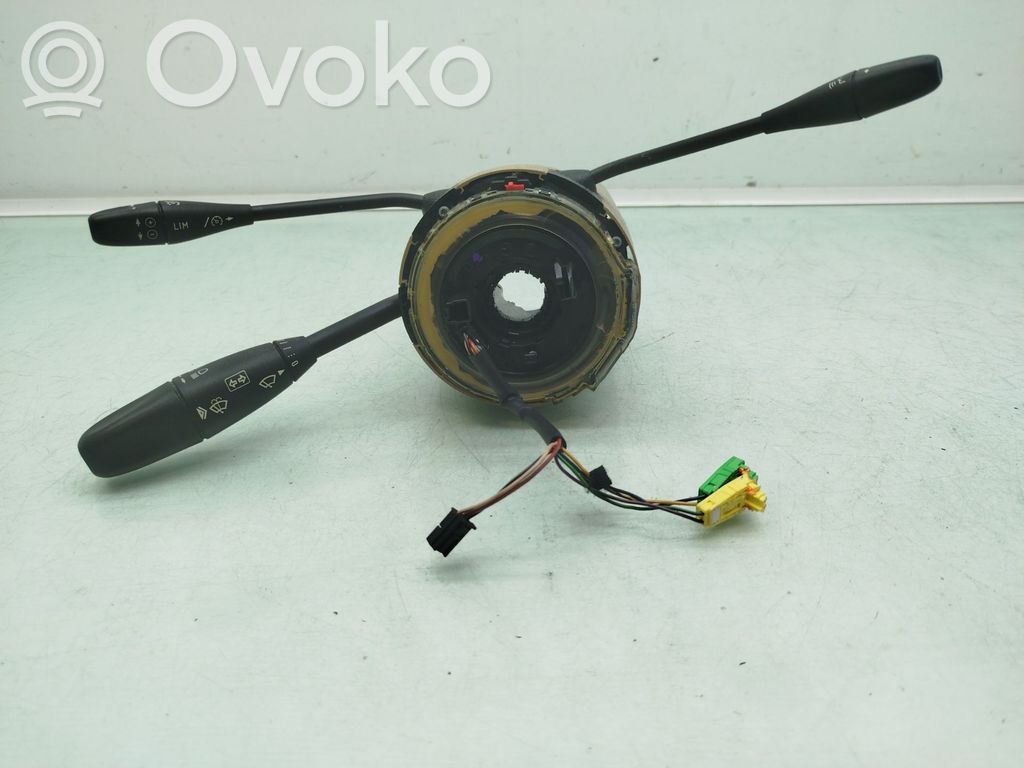 Interruptor de control del panel de luces   A1715400144