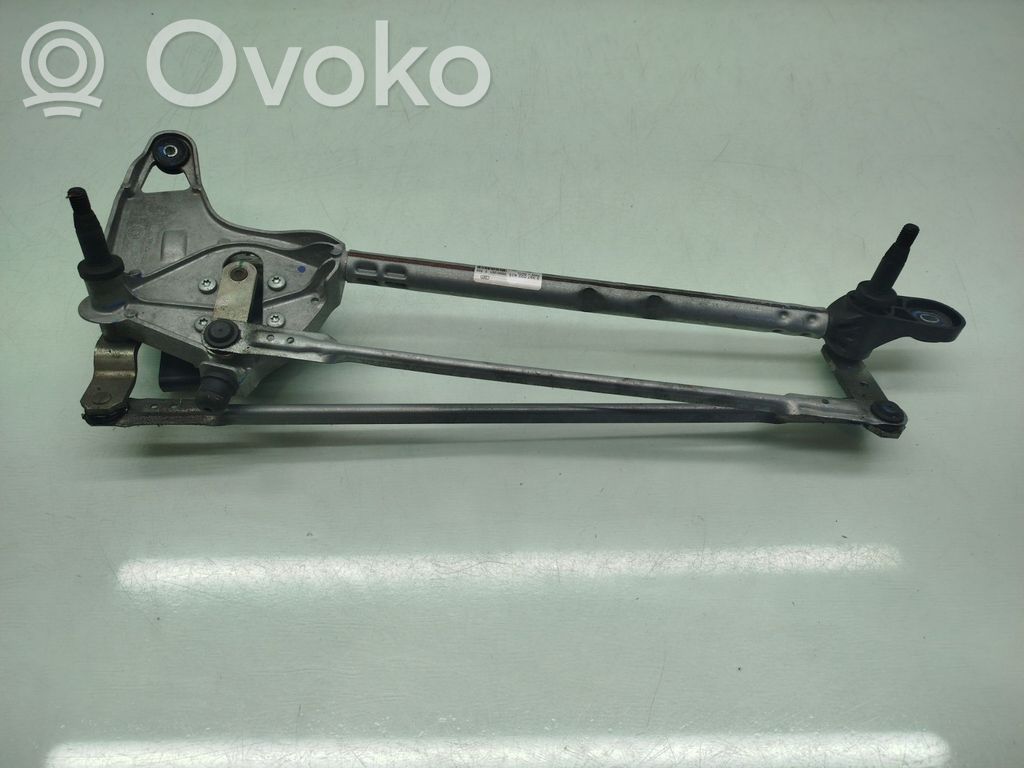 Ford Focus Priekinio stiklo valytuvų kojelė 