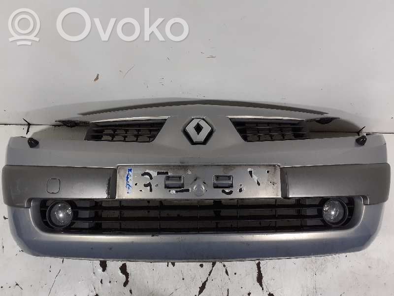Renault Megane II Parachoques delantero 