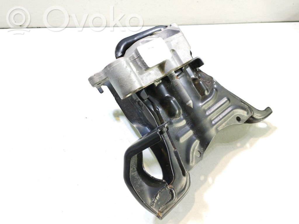 Lexus UX Engine mount bracket 