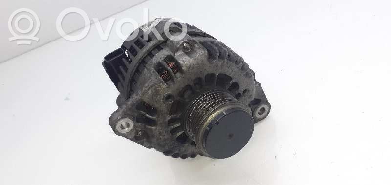 Opel Zafira B Alternator 