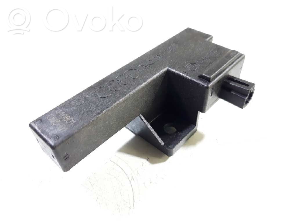 Other control units/modules   8K0907247