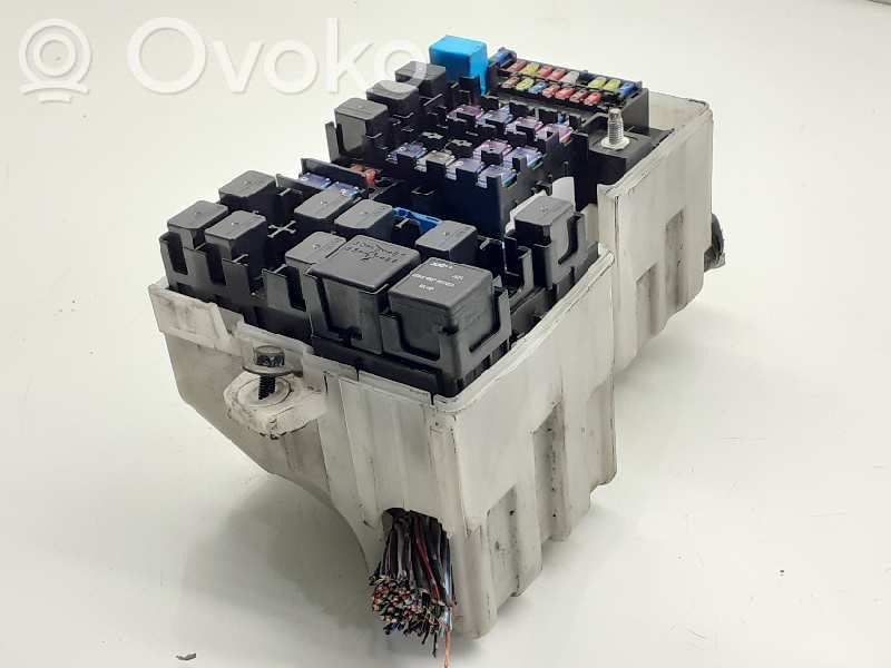Mazda 5 Fuse module 
