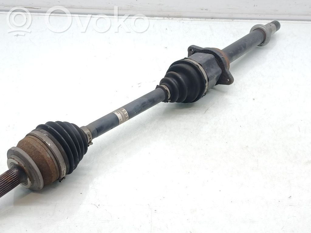 Toyota Auris E180 Priekšējā pusass 