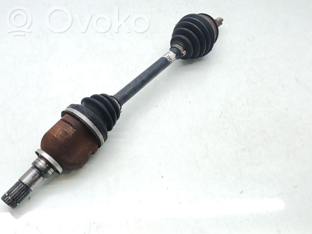Toyota Yaris Półoś przednia 