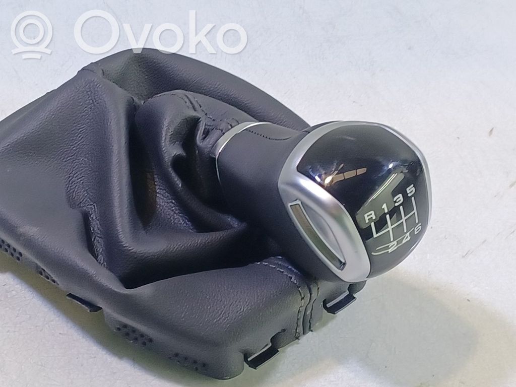 Audi A1 Drążek zmiany biegów 