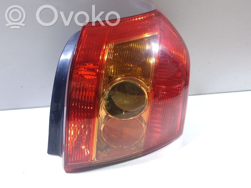 Toyota Corolla E120 E130 Luz trasera/de freno 