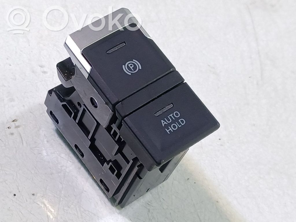 Volkswagen T-Roc Przycisk / Przełącznik ogrzewania szyby przedniej / czołowej