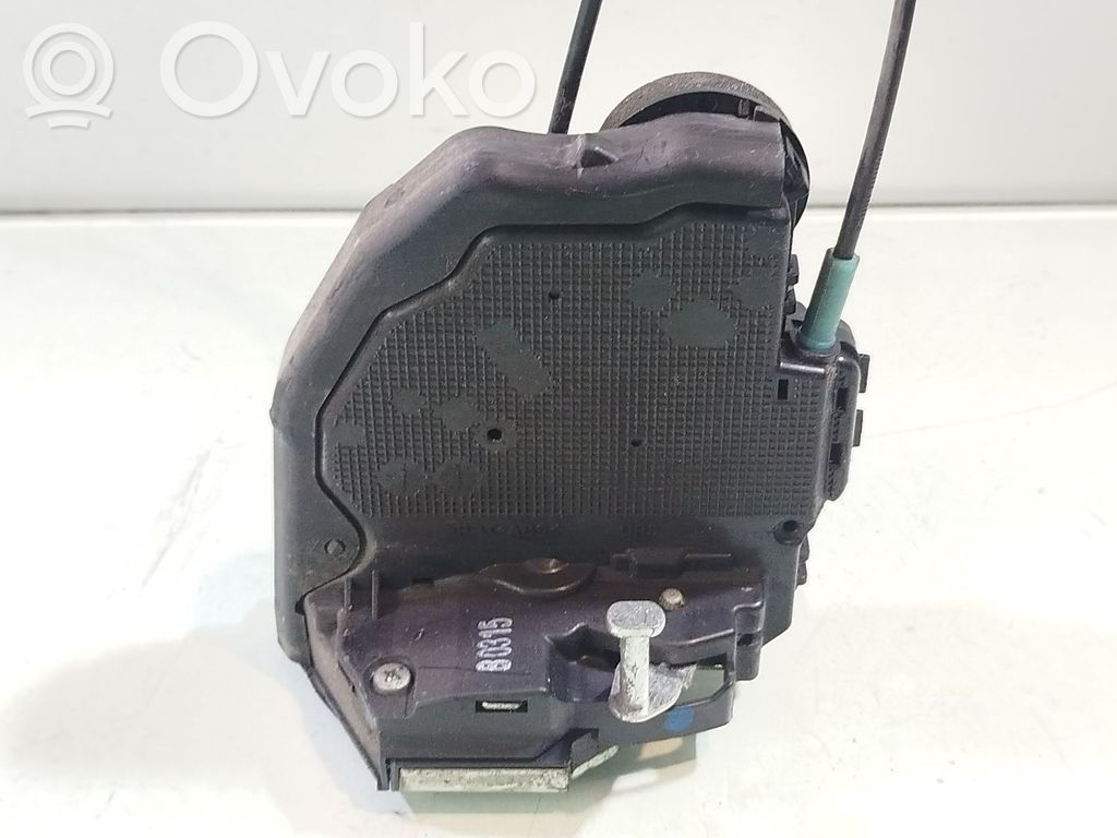 Zamek drzwi tylnych   690500F031,B0315