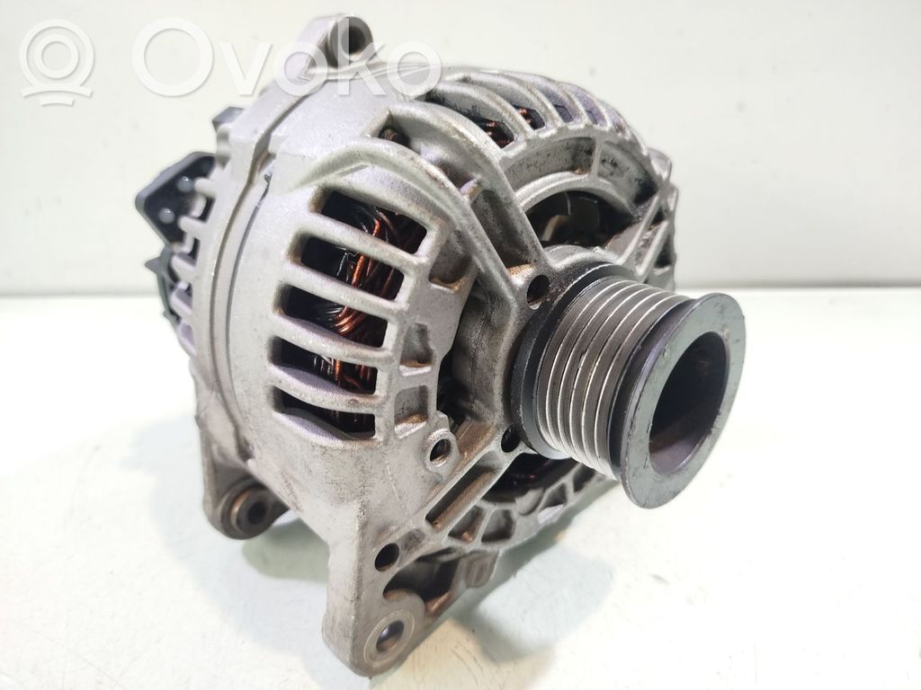 Opel Vivaro Alternador 