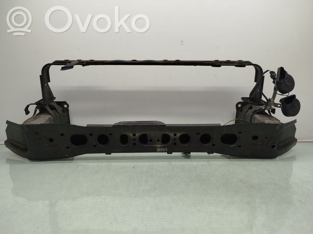 Ford C-MAX II Apakšējā bampera daļa (lūpa) 