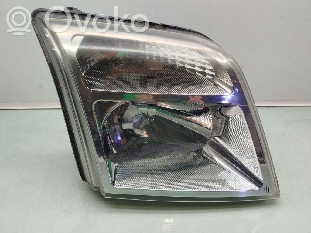 Ford Tourneo Faro/fanale 