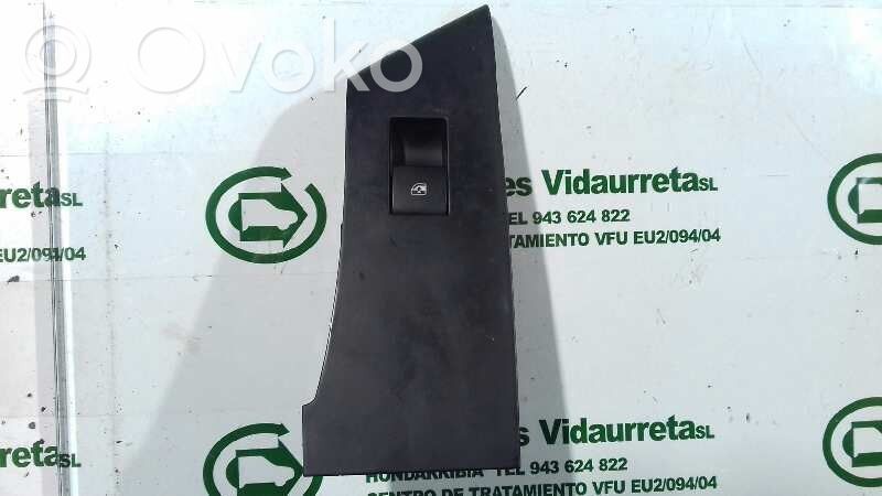 Comutator comandă geamuri electrice   13301886