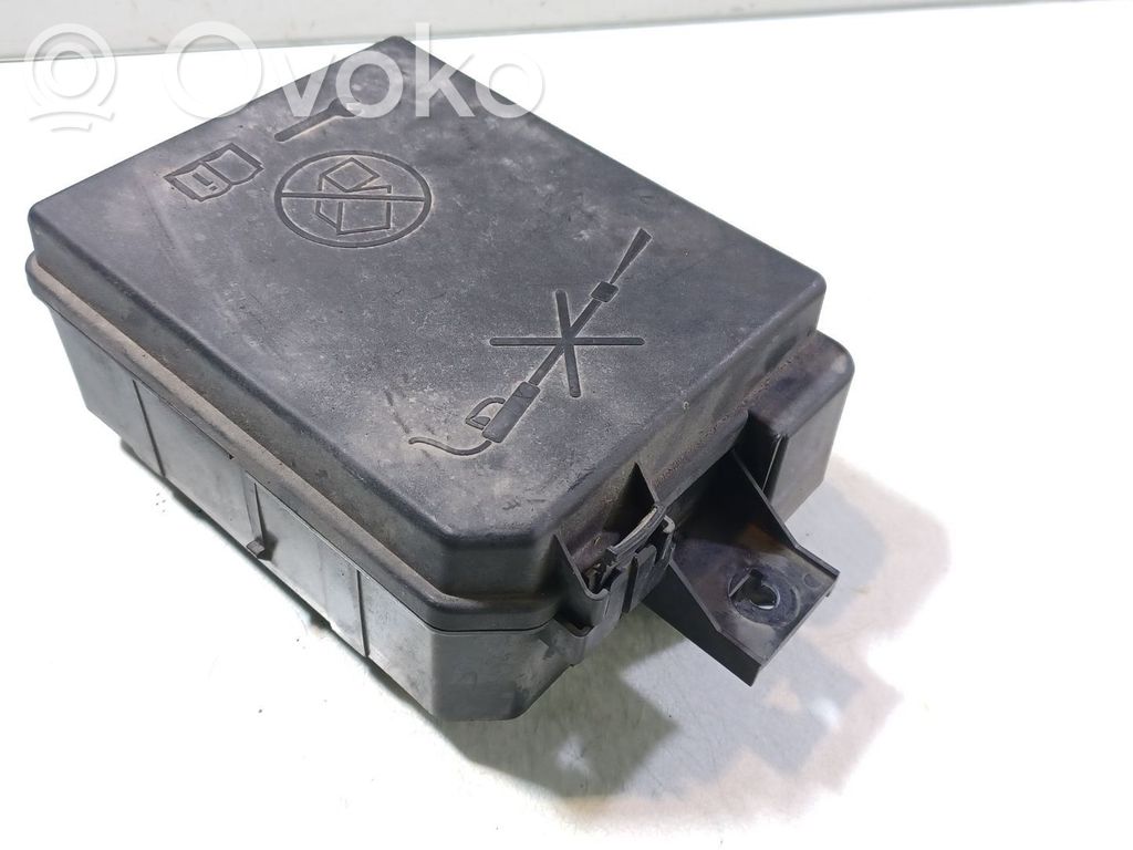 Opel Corsa E Saugiklių blokas 