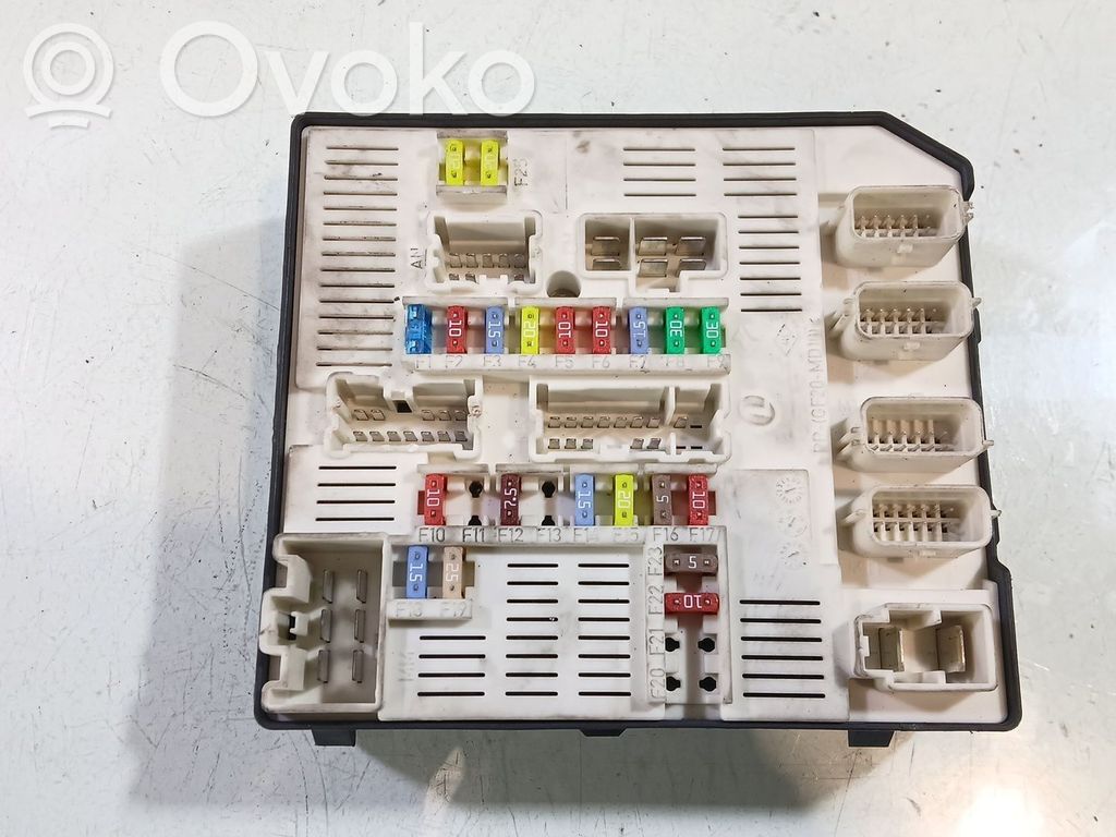 Fuse module   284B66052R
