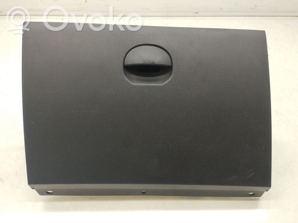 Dacia Duster II Glove box 