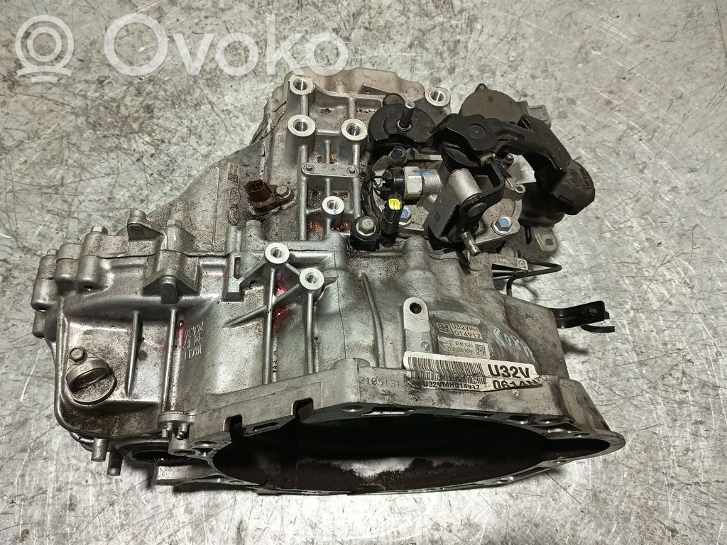 KIA Stonic Caja de cambios manual de 5 velocidades 