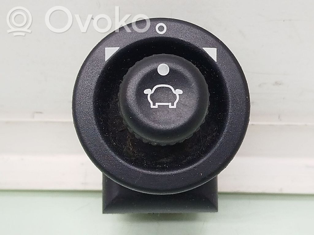 Interruptor del espejo lateral   93BG17B676BB