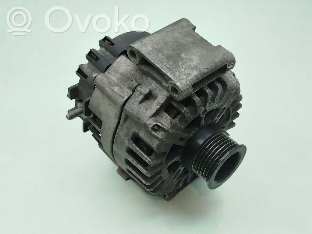 Mercedes-Benz E A207 Generator/alternator 