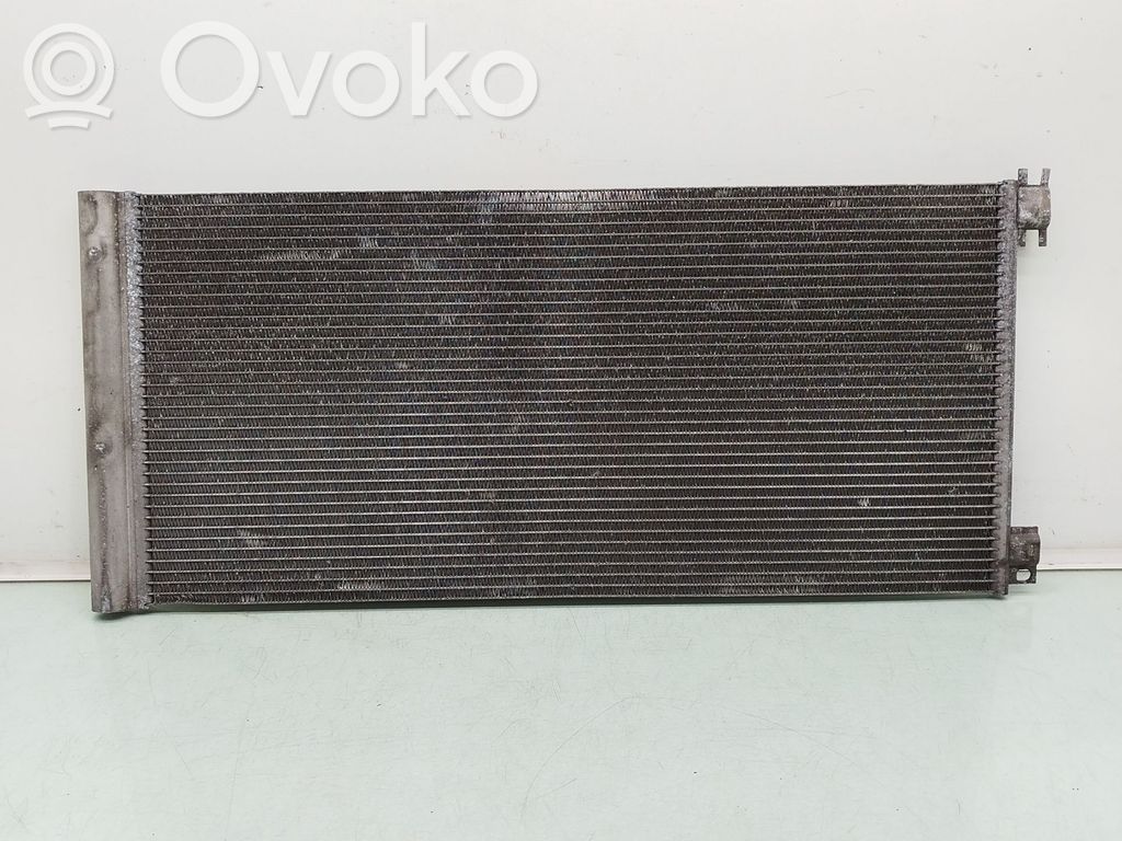Opel Vivaro Radiator răcire A/C (condensor) 