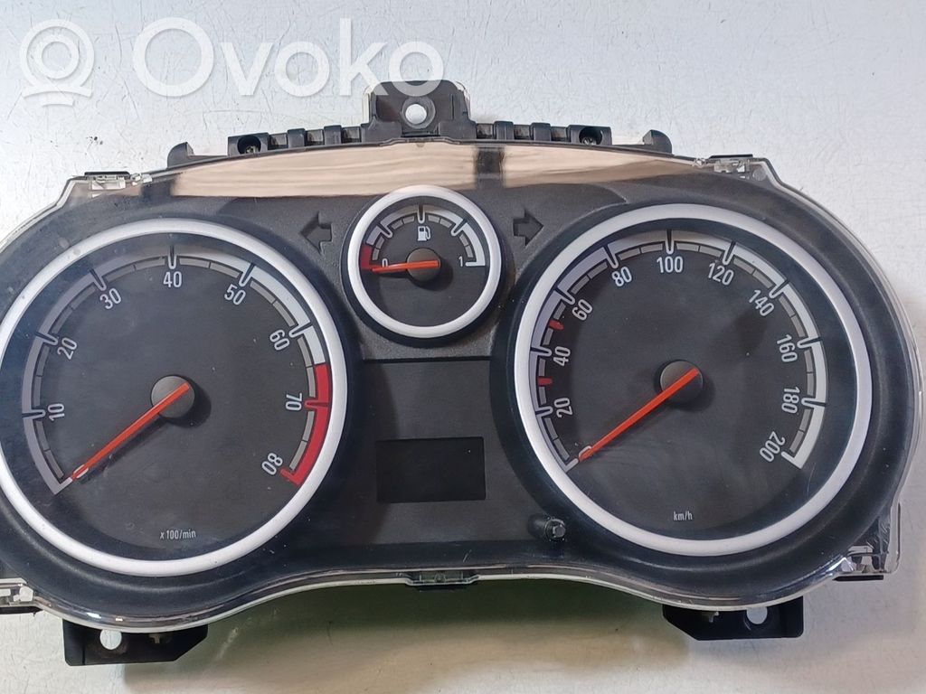 Opel Corsa C Vitezometru (grup de instrumente) 