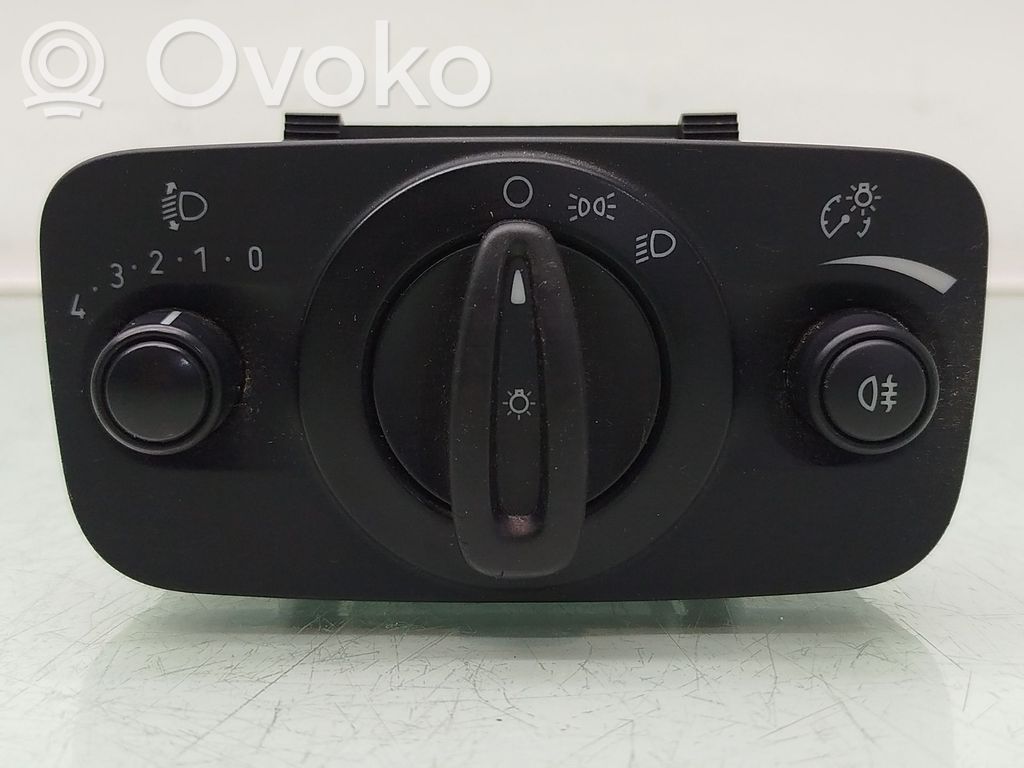 Przycisk / Pokrętło regulacji oświetlenia deski rozdzielczej   C1BT13A024DB,10039372,141030A