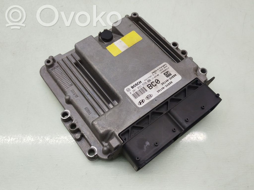Hyundai i30 Unitate control motor/modul ECU 