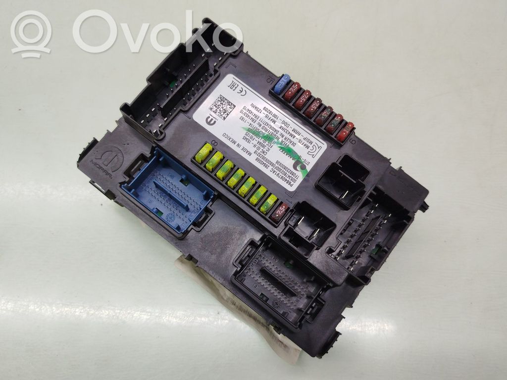 Módulo de fusible   P68409791AC,28645568,TF0S8233800936