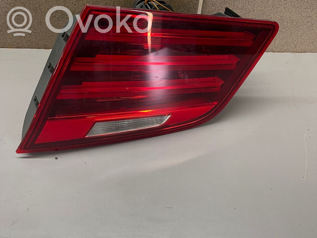 Lampy tylnej klapy bagażnika   184351,18435902,18435302,18435402