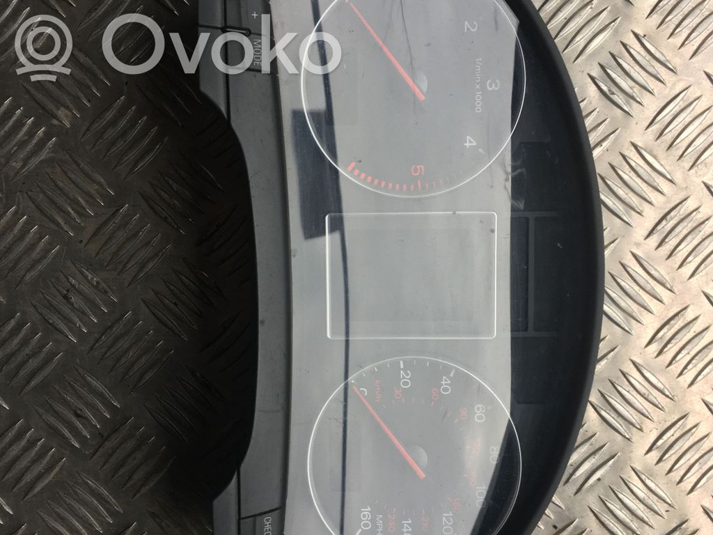 Audi A4 S4 B6 8E 8H Vitezometru (grup de instrumente) 