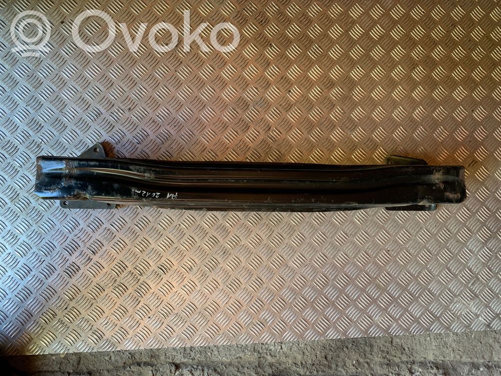 Aizmugurē bampera balka