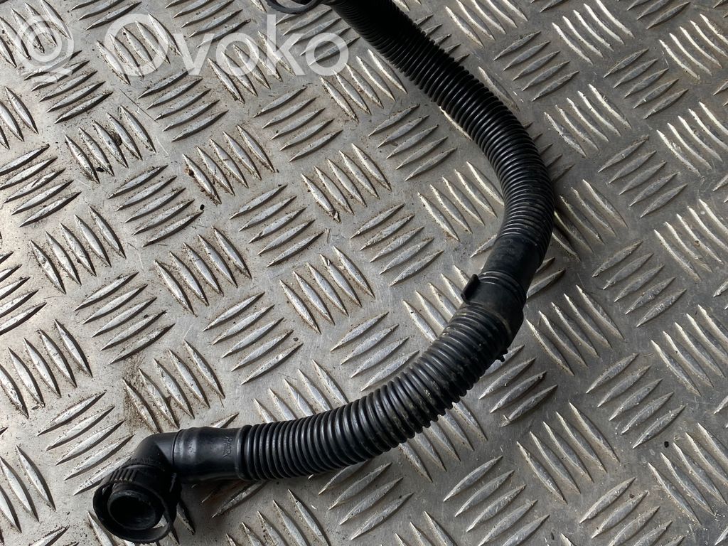 Audi A4 S4 B7 8E 8H Entlüftungsschlauch 