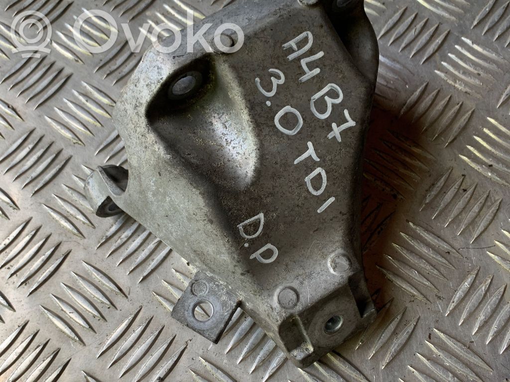 Audi A4 S4 B7 8E 8H Engine mounting bracket 